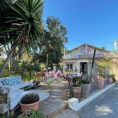 Provençale 2* Saint-Raphaël