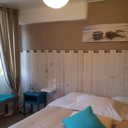 Le Clos Du Dramont Hotel