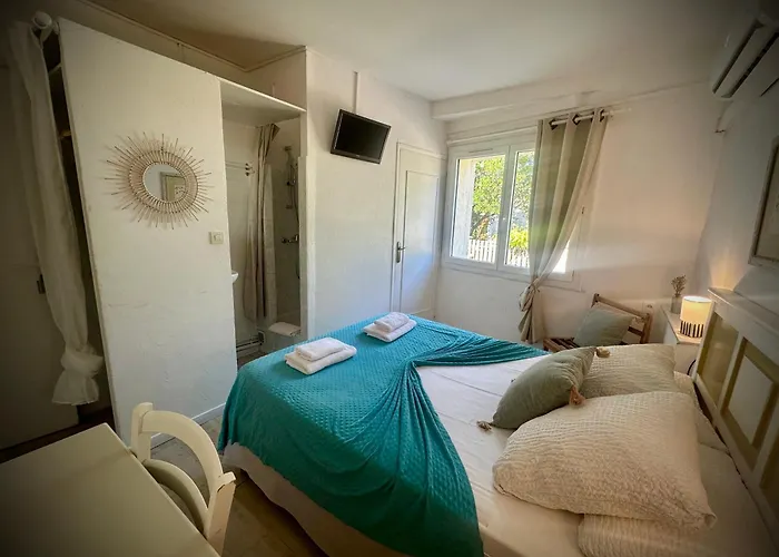 Le Clos Du Dramont 2*