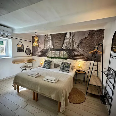 Auberge Provençale 2* Saint-Raphaël