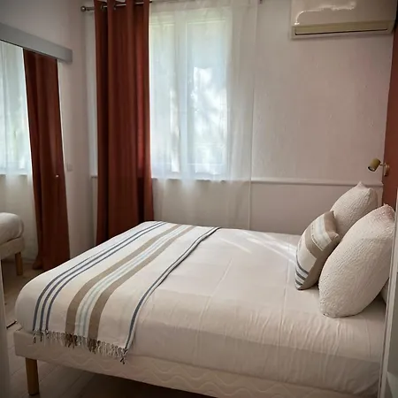 Hotel Le Clos Du Dramont 2*