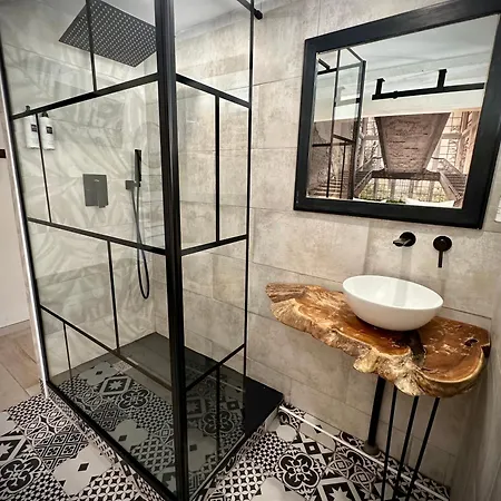 Otel Le Clos Du Dramont 2*
