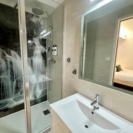 Le Clos Du Dramont 2*