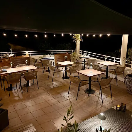 Ξενοδοχείο Le Clos Du Dramont 2*