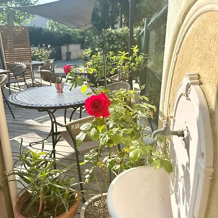 Le Clos Du Dramont 2*