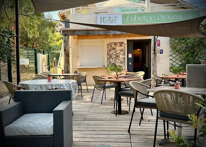 Le Clos Du Dramont 2*