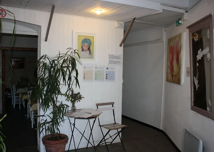 Hotel Le Clos Du Dramont 2*