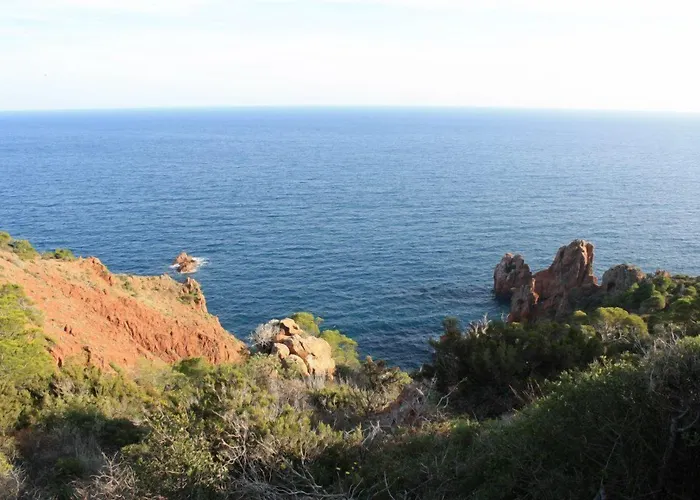 Le Clos Du Dramont 2* Saint-Raphael (Var)