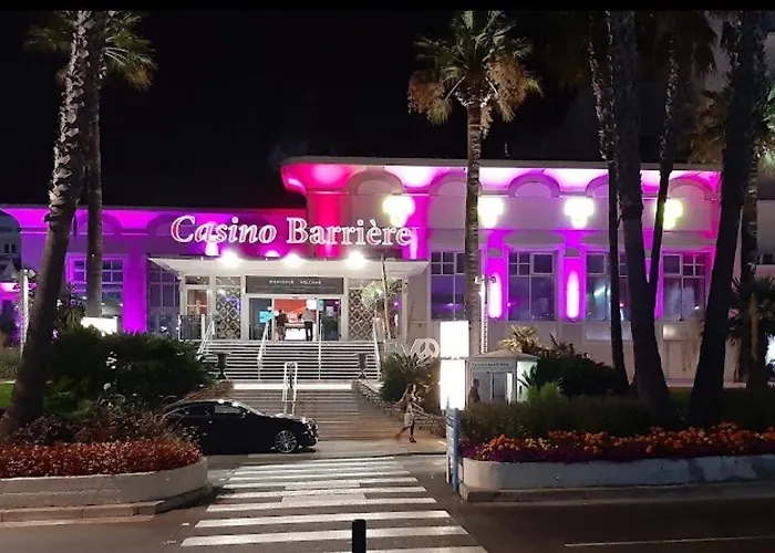 Le Clos Du Dramont 호텔